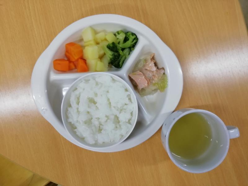 R5.9.5離乳食.jpg